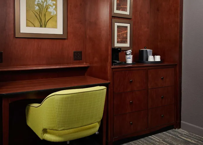 Hampton Inn Atlanta-Cumberland Mall/Cobb Galleria Area